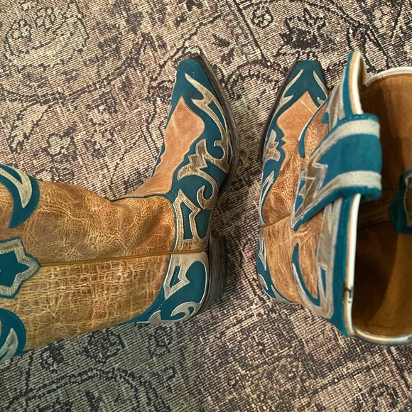 Cowgirl Boots - Picture 7 of 11